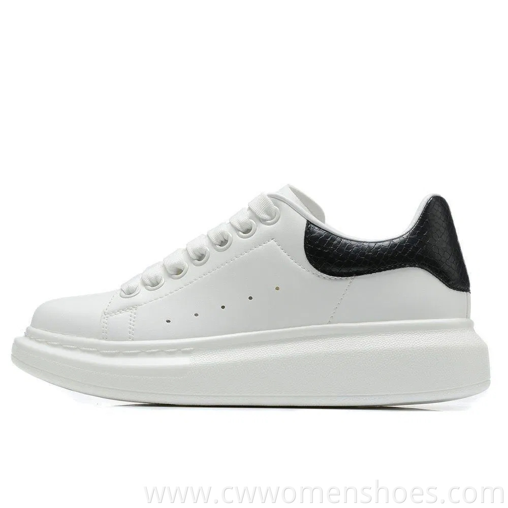 Hot Selling Sports Basketball Shoes for Sneakers Famous Fashion Sneakers for Mens Womens Shoes